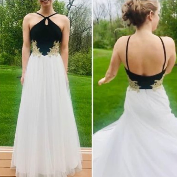 Ball Gown Juniors size 1- Black & White Halter Style long gown - Picture 2 of 7